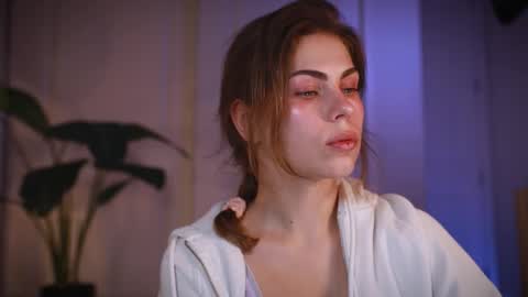 Zara  Join next live  at 5PM EST  online show from 01-05-26, 10:24