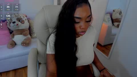 Zobe Love online show from 02-12-25, 07:24