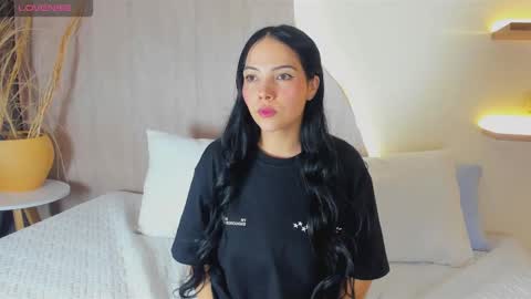 Snapshot of zoe20__ chatting on 11-12-25, 08:52 zoe20__ online show from 11-12-25, 08:52