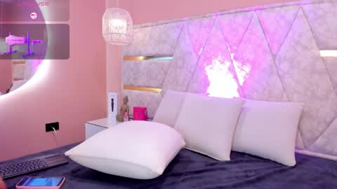zoe_blosson online show from 06-03-26, 02:14