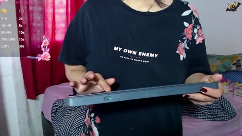 Zoe Bronw online show from 12-17-24, 11:39