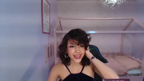 zoe_ch_ online show from 01-09-25, 09:58