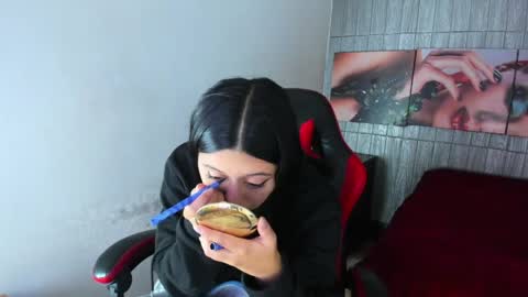 Z O E online show from 04-17-26, 09:18