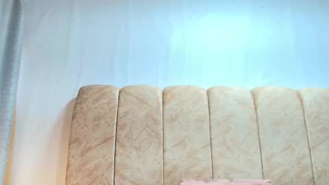 Snapshot of zoe_curvy chatting on 11-30-25, 12:31 Zoe online show from 11-30-25, 12:31