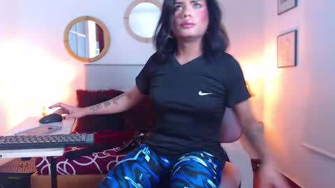 zoe_hecate online show from 02-11-26, 10:42