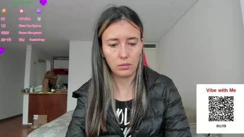 Snapshot of zoe_jeane_beker chatting on 06-05-26, 09:09 ZOE online show from 06-05-26, 09:09