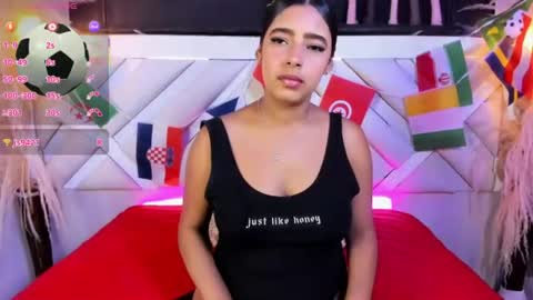Snapshot of zoe_johnsonn1 chatting on 07-08-26, 10:14 Zoey online show from 07-08-26, 10:14