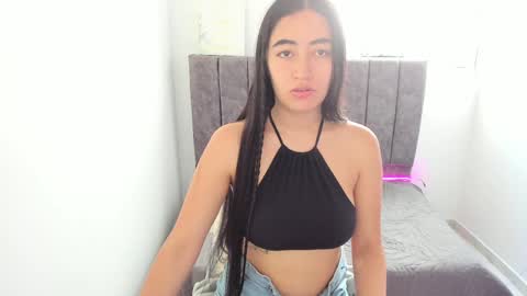 zoe_jones7 online show from 12-07-24, 09:33