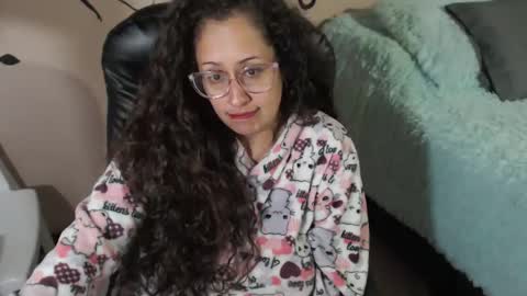 Zoe Koller online show from 11-16-25, 11:32