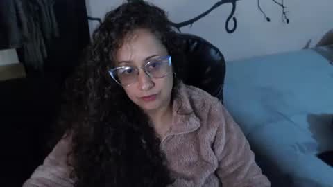 Snapshot of zoe_koller chatting on 06-10-26, 01:06 Zoe Koller online show from 06-10-26, 01:06