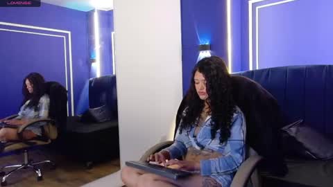 zoe  online show from 03-23-26, 03:32