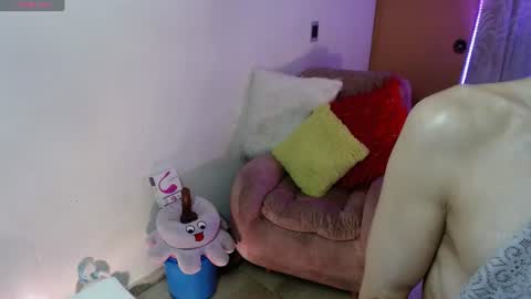 Zoe online show from 06-14-26, 03:19