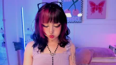 Snapshot of zoe_lynch_ chatting on 07-28-26, 12:12 Zoe Lynch online show from 07-28-26, 12:12