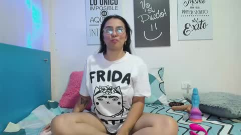   online show from 01-08-26, 02:25