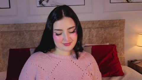 zoe_moon__ online show from 06-05-26, 12:00