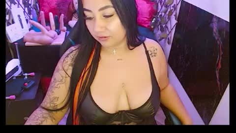 zoe_naughty22 online show from 04-21-26, 02:51