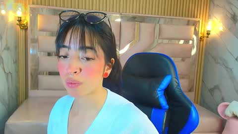 Zoe  online show from 09-24-25, 03:21