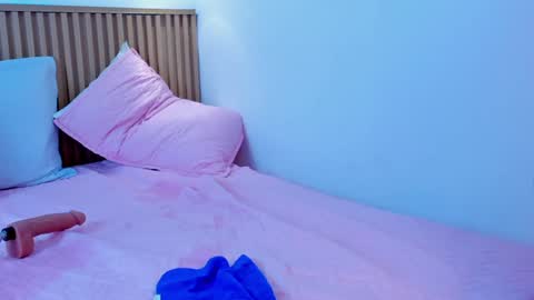 Snapshot of zoe_rivers chatting on 12-14-24, 02:21 Zoe online show from 12-14-24, 02:21