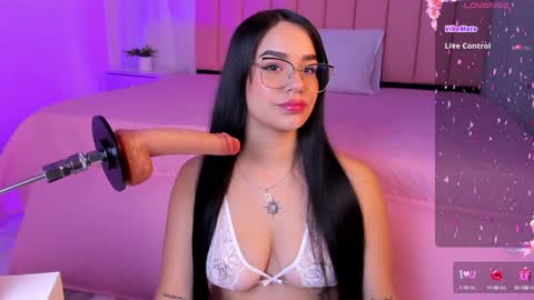 Snapshot of zoe_rivers chatting on 02-08-25, 05:29 Zoe online show from 02-08-25, 05:29