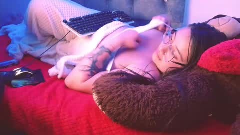 ZOE online show from 03-05-25, 06:33