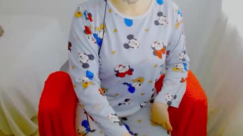 ZOE online show from 09-18-25, 05:04