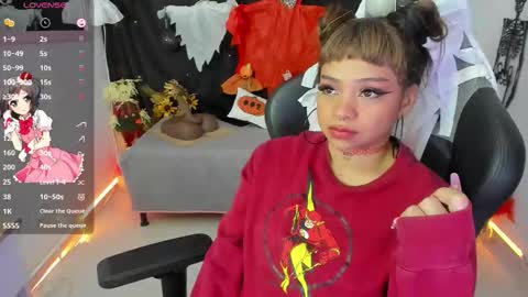 zoe_sullivan_ online show from 10-20-25, 09:32