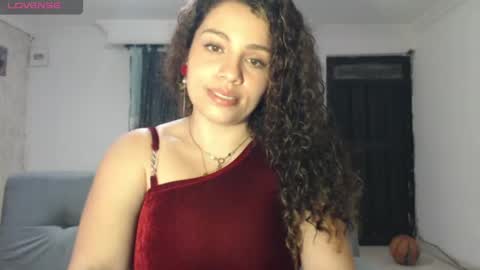 Snapshot of zoe_tai chatting on 05-10-26, 07:13 zoe tai online show from 05-10-26, 07:13