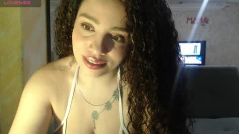 Snapshot of zoe_tai chatting on 06-04-26, 09:15 zoe tai online show from 06-04-26, 09:15