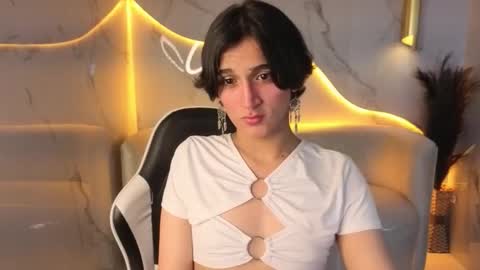 Zoe online show from 12-03-25, 08:40