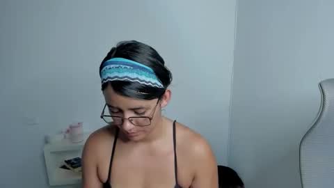 Zoe online show from 04-26-26, 09:34