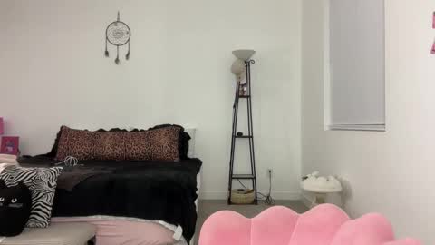 Snapshot of zoeafterdark chatting on 06-11-26, 02:53 zoeafterdark online show from 06-11-26, 02:53