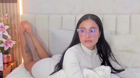 zoebarlowe online show from 11-07-25, 07:14