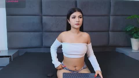 ZOE online show from 04-11-26, 02:32