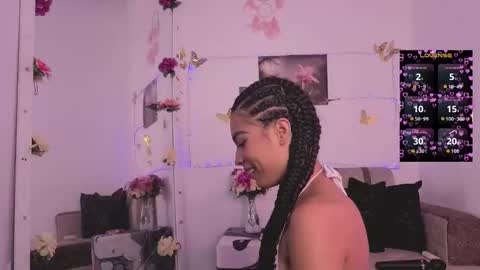 Snapshot of zoee_dolcee chatting on 09-19-25, 08:53 Catt online show from 09-19-25, 08:53