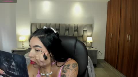 Snapshot of zoee_jackson chatting on 06-04-26, 07:53 zoee jackson online show from 06-04-26, 07:53