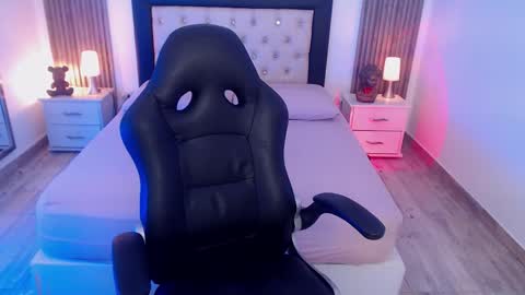 zoe online show from 09-20-25, 03:07