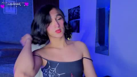 Snapshot of zoee_kiss_ chatting on 06-04-26, 04:51 ZOE online show from 06-04-26, 04:51