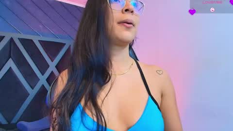 Zoe 3 online show from 04-23-26, 05:26