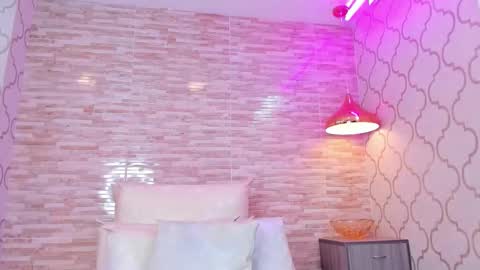 ZoeeSmitth online show from 03-11-26, 12:22