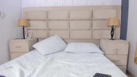 Snapshot of zoehpeterr_ chatting on 02-10-26, 04:27 Zoeh online show from 02-10-26, 04:27