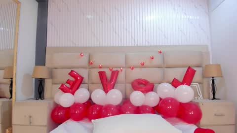 Snapshot of zoehpeterr_ chatting on 02-14-26, 05:26 Zoeh online show from 02-14-26, 05:26