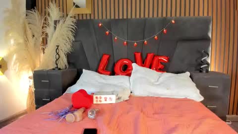 Snapshot of zoehpeterr_ chatting on 02-15-26, 09:22 Zoeh online show from 02-15-26, 09:22