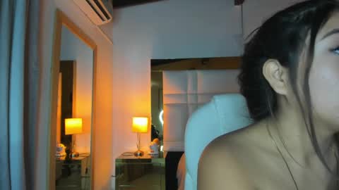 zoei_moon online show from 04-22-26, 06:53