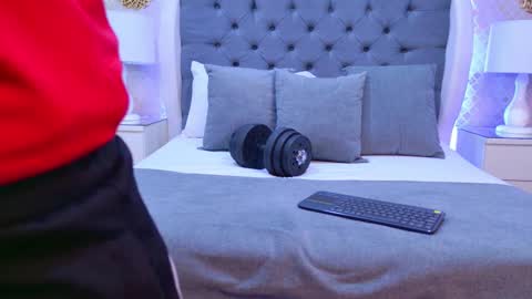 Snapshot of zoekrug chatting on 12-01-25, 11:48 Zoe Krug online show from 12-01-25, 11:48