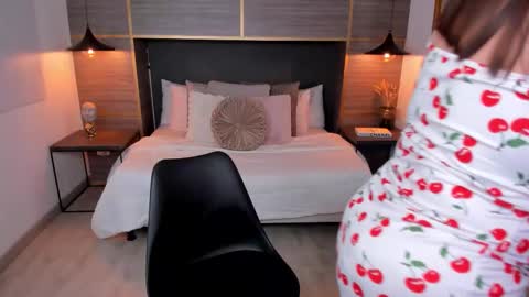 ZOE online show from 01-13-26, 02:44