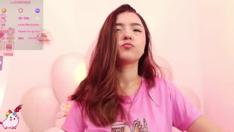 Snapshot of zoewillian chatting on 05-24-26, 12:04 zoewillian online show from 05-24-26, 12:04