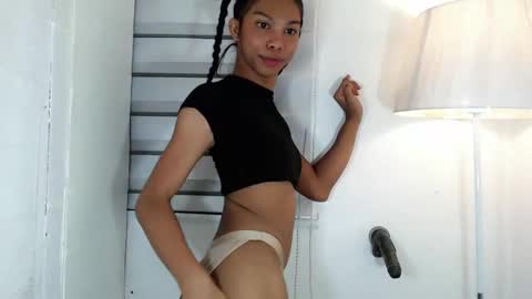 Snapshot of zoeygorgeous19 chatting on 02-12-25, 03:29 zoey online show from 02-12-25, 03:29