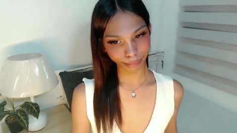 Snapshot of zoeygorgeous19 chatting on 11-19-25, 06:30 zoey online show from 11-19-25, 06:30