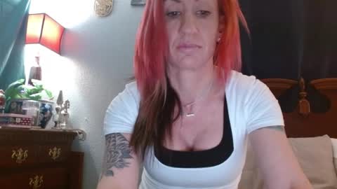 Snapshot of zoeyportland chatting on 03-30-26, 10:00 Zoey Portland online show from 03-30-26, 10:00
