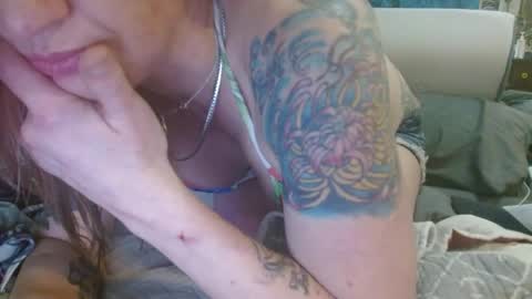 Snapshot of zoeyportland chatting on 04-13-26, 03:23 Zoey Portland online show from 04-13-26, 03:23